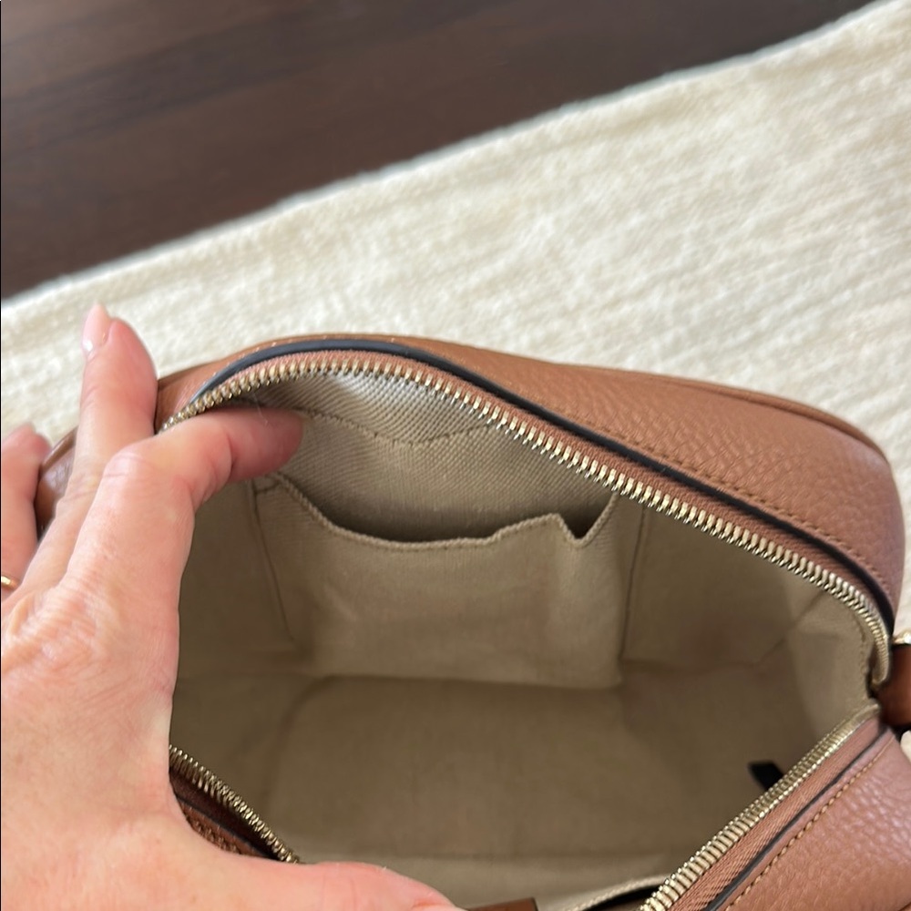 Gucci Tan Leather Soho Disco Crossbody Bag - Picture 10 of 10